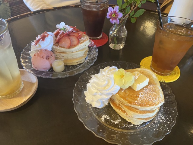 古民家カフェ「Cafe坂ノ下」ハニーバターパンケーキ・いちごパンケーキ