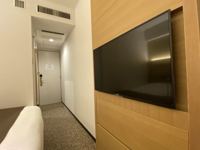 「神戸ルミナスホテル三宮」客室：TV