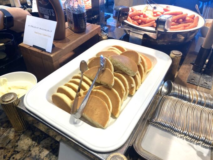 横浜ロイヤルパークホテルの朝食ビュッフェ　パンケーキ